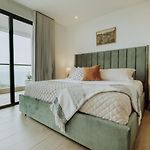Walk To Old City Pool Ocean View 1Br King Bed