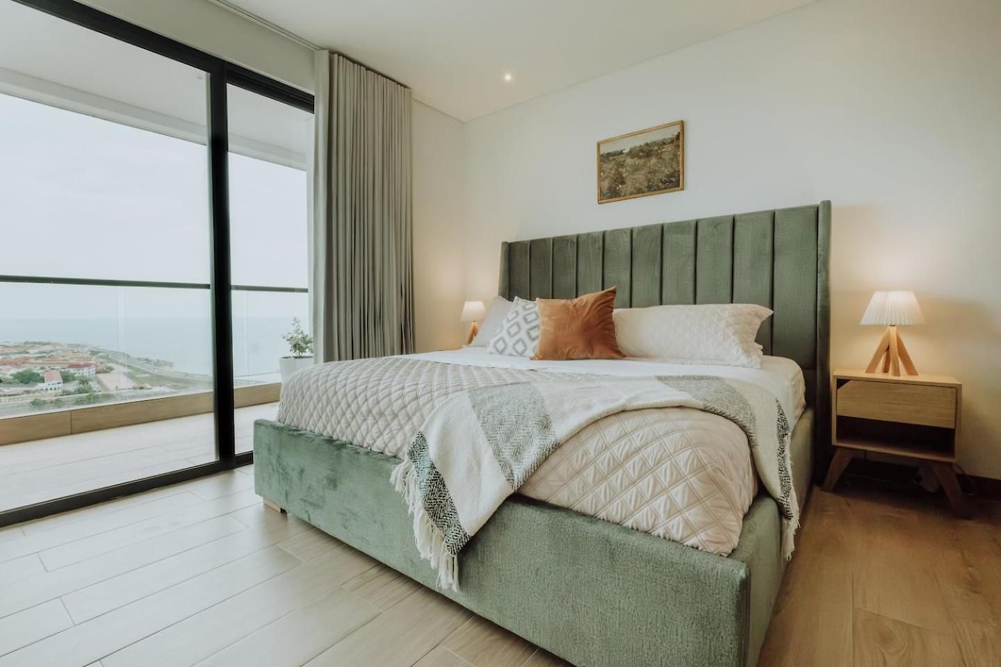 Walk To Old Pool Ocean View 1br King Bed *