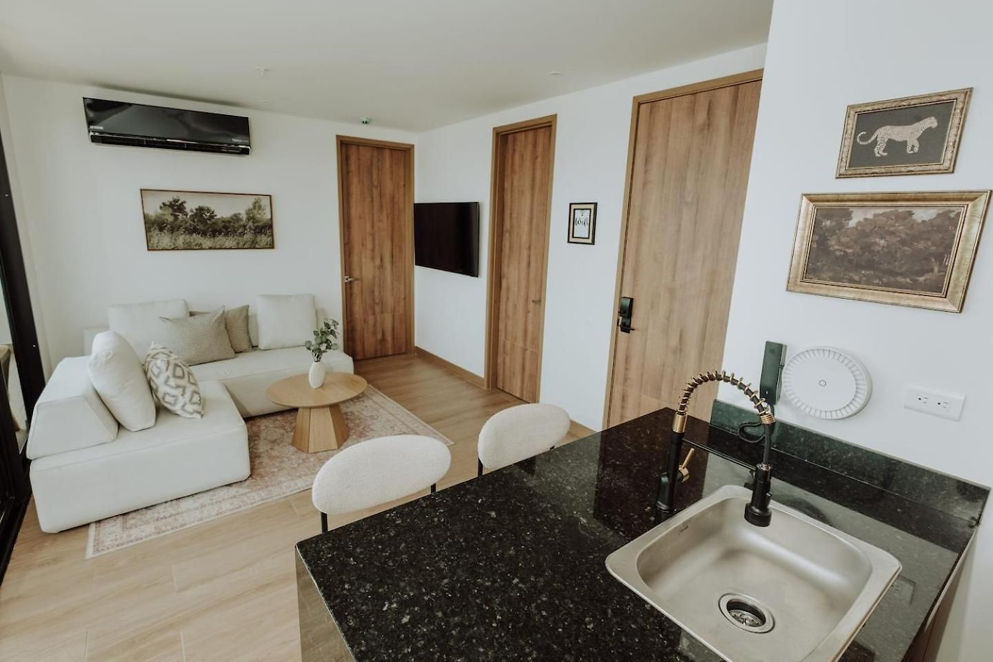 Сasa de vacaciones Walk To Old Pool Ocean View 1br King Bed