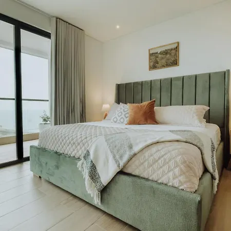 Walk To Old Pool Ocean View 1br *