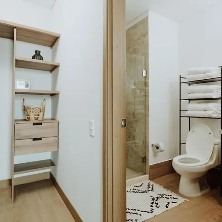 Сasa de vacaciones Walk To Old Pool Ocean View 1br
