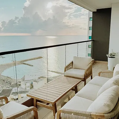 Walk To Old Pool Ocean View 1br *